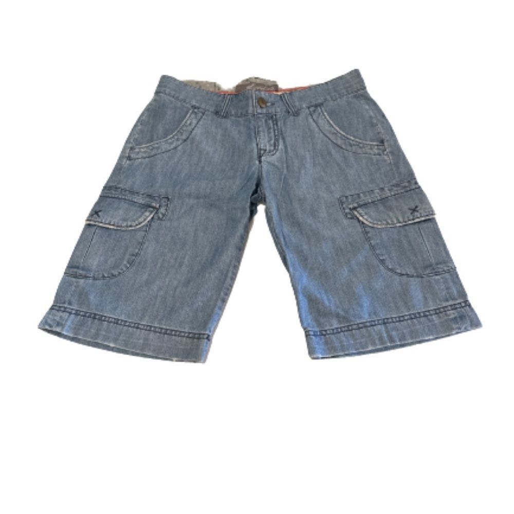 Level 99 Jean shorts cargo pockets. Size 27.